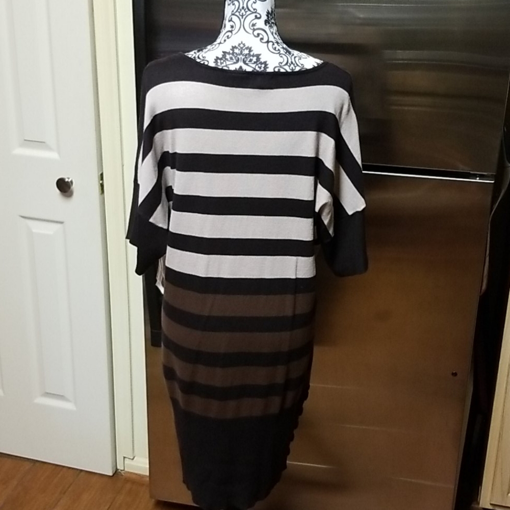 Allison Brittney Sweater Dress - Picture 3 of 10